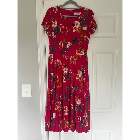 LOFT Dresses Nwt Floral Midi Dress With Pleated Skirt Loft Poshmark